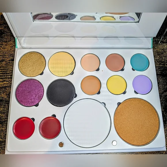 OFRA Cosmetics Pro Palette - Mixed Face Makeup - Picture 6 of 12